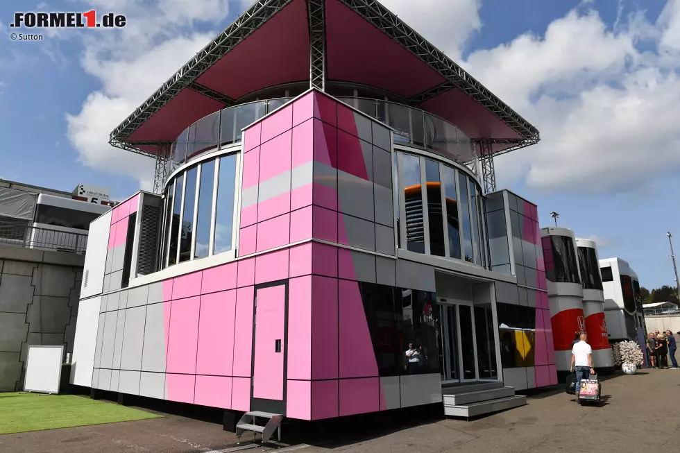 Foto zur News: Motorhome von Force India