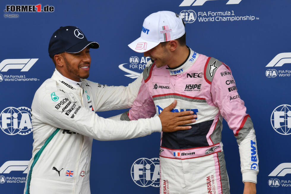 Foto zur News: Lewis Hamilton (Mercedes) und Esteban Ocon (Racing Point)