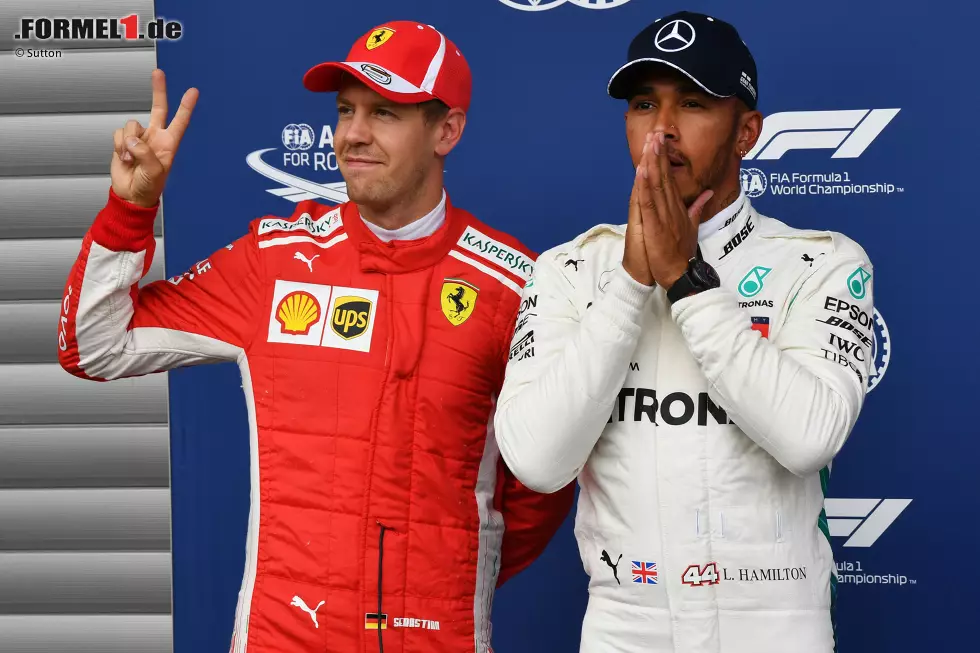 Foto zur News: Sebastian Vettel (Ferrari) und Lewis Hamilton (Mercedes)