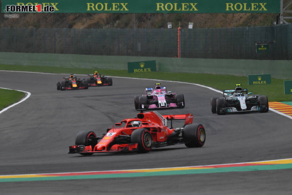 Foto zur News: Sebastian Vettel (Ferrari), Esteban Ocon (Racing Point) und Valtteri Bottas (Mercedes)