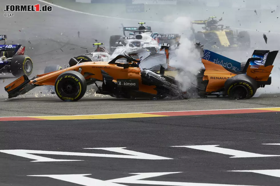 Foto zur News: Nico Hülkenberg (Renault), Fernando Alonso (McLaren) und Charles Leclerc (Sauber)