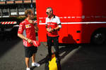 Foto zur News: Sebastian Vettel (Ferrari) und Beat Zehnder
