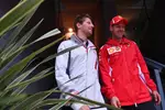 Foto zur News: Romain Grosjean (Haas) und Sebastian Vettel (Ferrari)