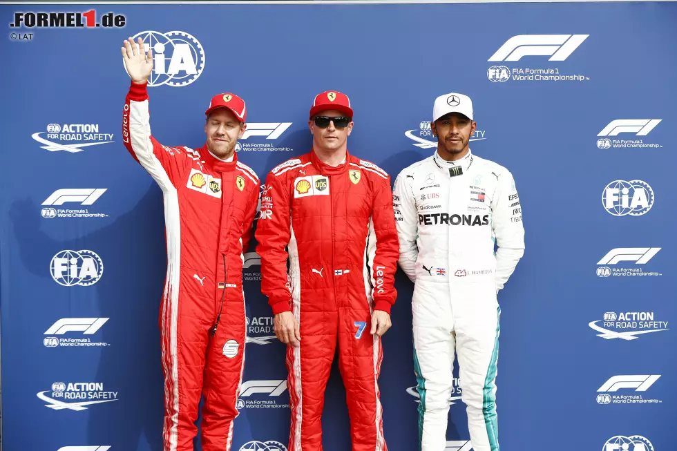 Foto zur News: Kimi Räikkönen (Ferrari), Sebastian Vettel (Ferrari) und Lewis Hamilton (Mercedes)