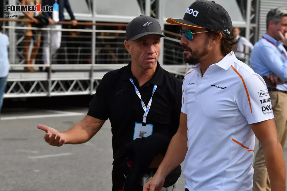 Foto zur News: Fernando Alonso (McLaren)