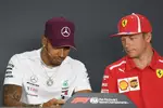 Foto zur News: Lewis Hamilton (Mercedes) und Kimi Räikkönen (Ferrari)