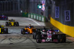 Foto zur News: Sergio Perez (Racing Point), Romain Grosjean (Haas) und Fernando Alonso (McLaren)
