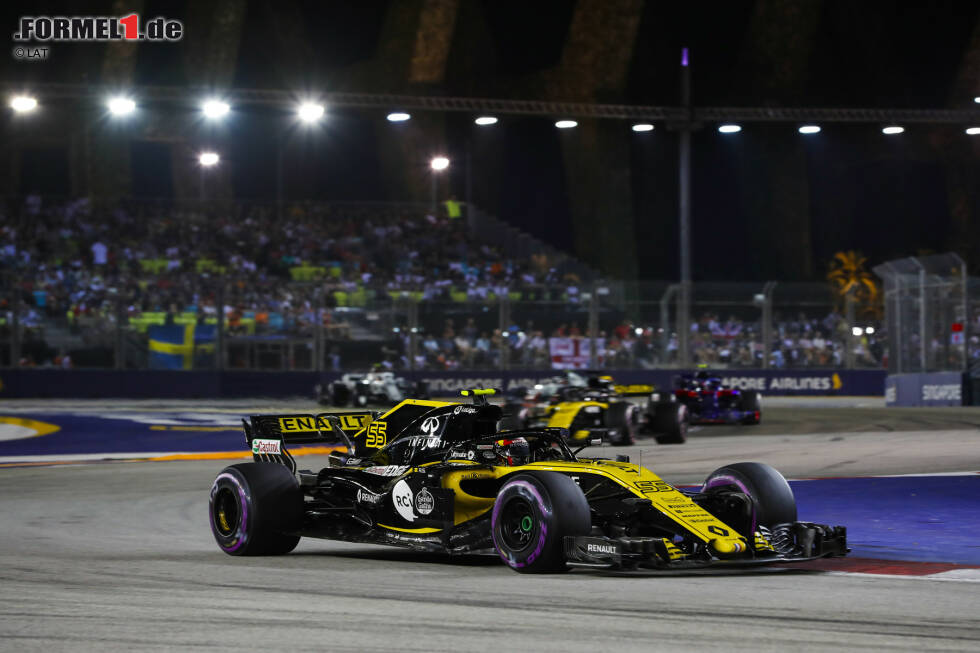 Foto zur News: Carlos Sainz (Renault) und Nico Hülkenberg (Renault)