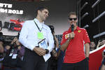 Foto zur News: Sebastian Vettel (Ferrari) und Witali Petrow