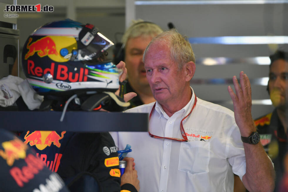 Foto zur News: Daniel Ricciardo (Red Bull) und Helmut Marko