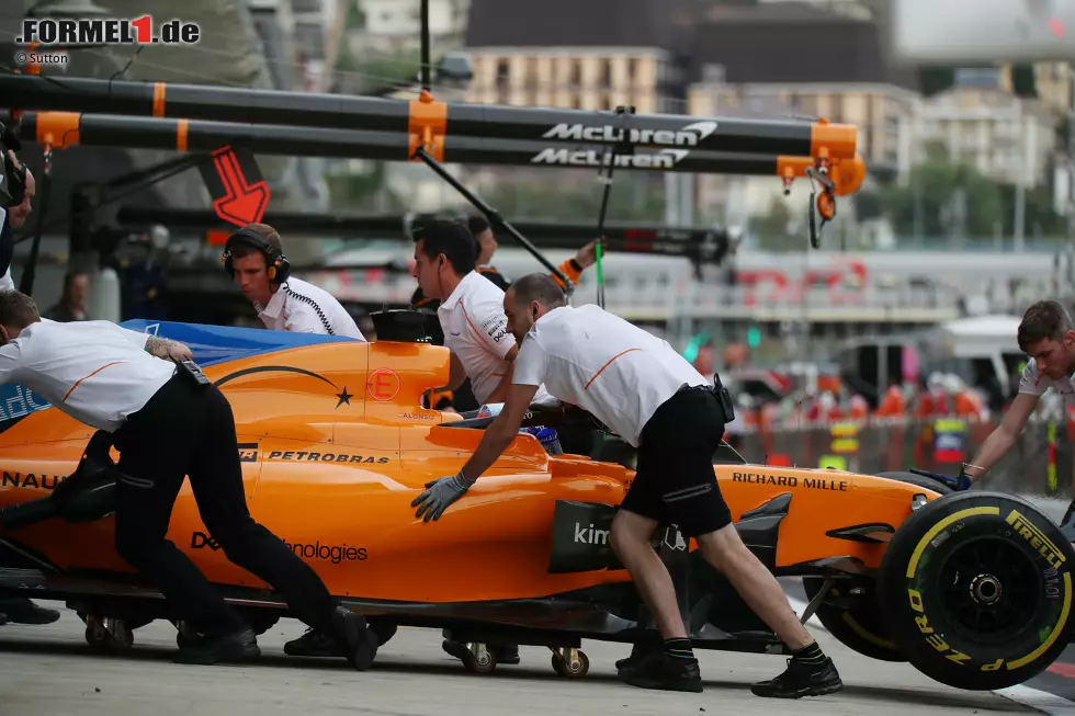 Foto zur News: Fernando Alonso (McLaren)