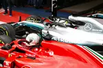 Foto zur News: Lewis Hamilton (Mercedes) und Sebastian Vettel (Ferrari)