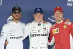 Foto zur News: Lewis Hamilton (Mercedes), Valtteri Bottas (Mercedes) und Sebastian Vettel (Ferrari)