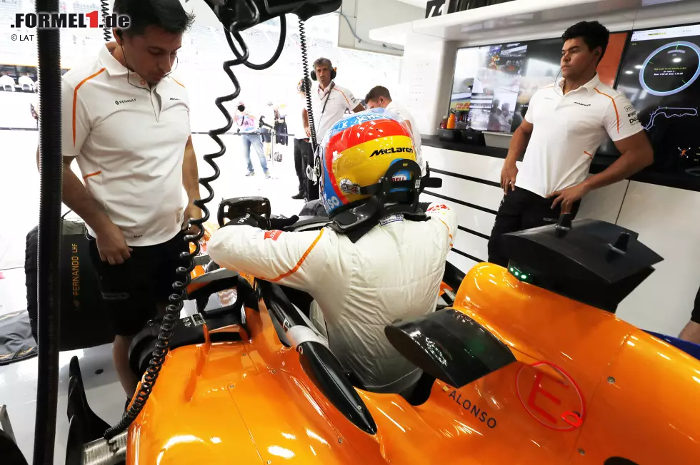 Foto zur News: Fernando Alonso (McLaren)