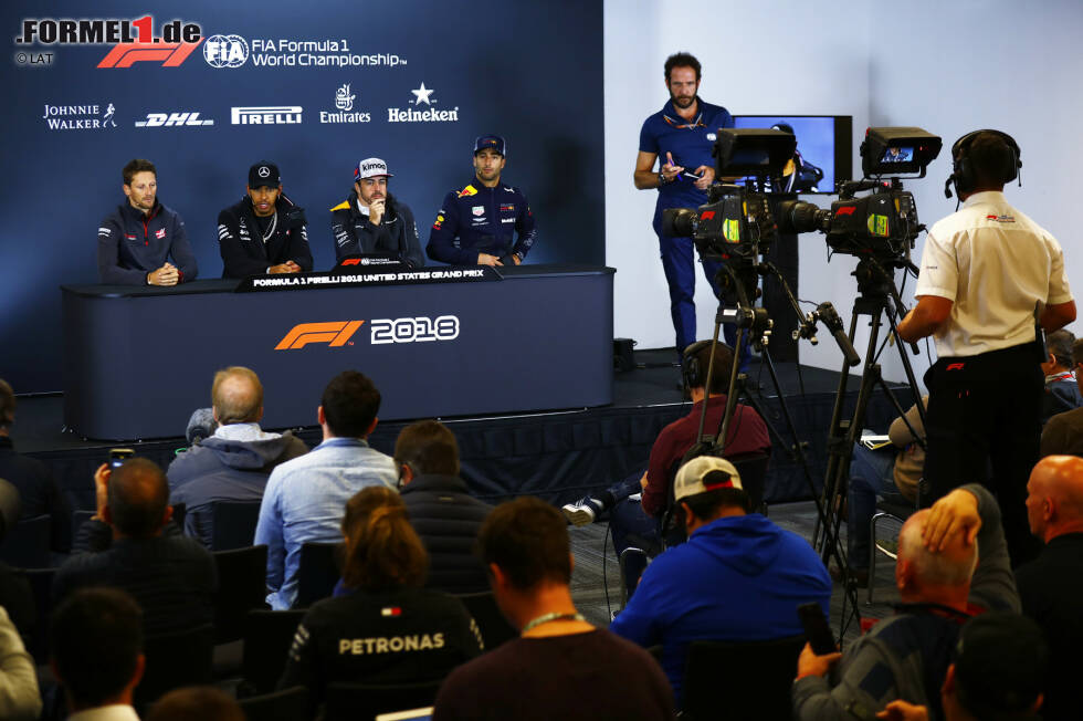 Foto zur News: Romain Grosjean (Haas), Lewis Hamilton (Mercedes), Fernando Alonso (McLaren) und Daniel Ricciardo (Red Bull)
