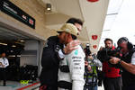 Foto zur News: Lewis Hamilton (Mercedes) und Toto Wolff