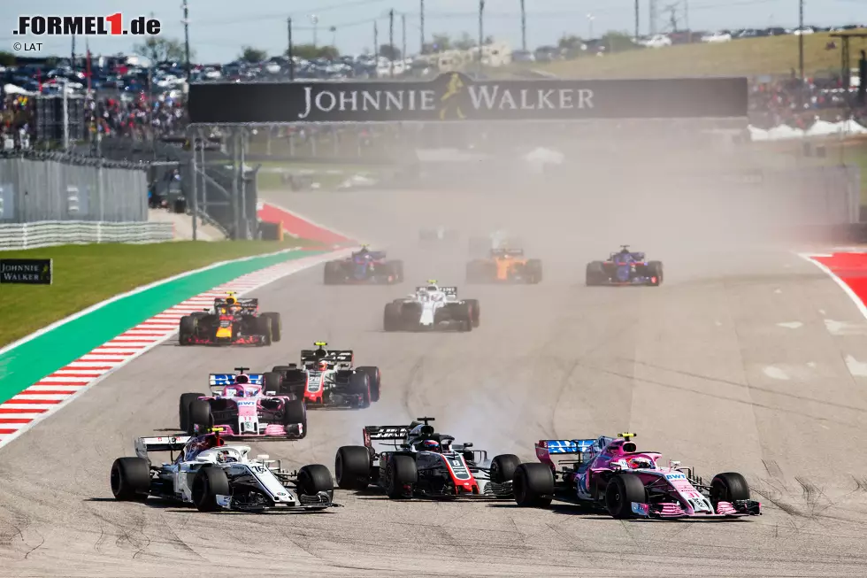 Foto zur News: Esteban Ocon (Racing Point), Charles Leclerc (Sauber), Romain Grosjean (Haas), Sergio Perez (Racing Point) und Kevin Magnussen (Haas)