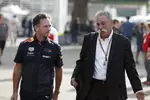 Foto zur News: Christian Horner und Chase Carey