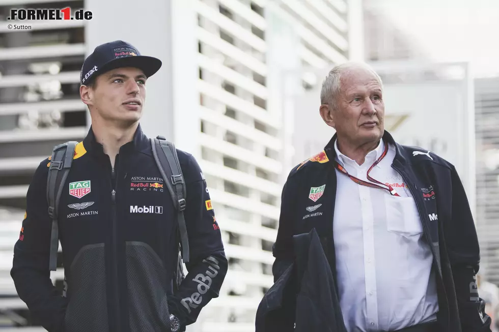 Foto zur News: Max Verstappen (Red Bull) und Helmut Marko