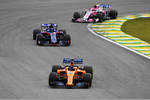 Foto zur News: Fernando Alonso (McLaren), Brendon Hartley (Toro Rosso) und Esteban Ocon (Racing Point)