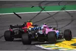 Foto zur News: Max Verstappen (Red Bull) und Esteban Ocon (Racing Point)