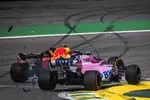 Foto zur News: Max Verstappen (Red Bull) und Esteban Ocon (Racing Point)