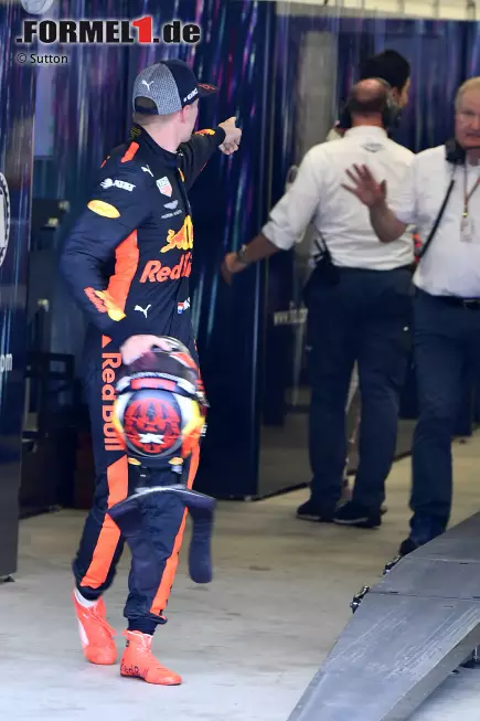 Foto zur News: Max Verstappen (Red Bull) und Esteban Ocon (Racing Point)