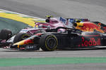 Foto zur News: Esteban Ocon (Racing Point) und Max Verstappen (Red Bull)