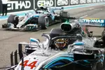 Foto zur News: Lewis Hamilton (Mercedes) und Valtteri Bottas (Mercedes)