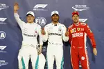 Foto zur News: Lewis Hamilton (Mercedes), Valtteri Bottas (Mercedes) und Sebastian Vettel (Ferrari)