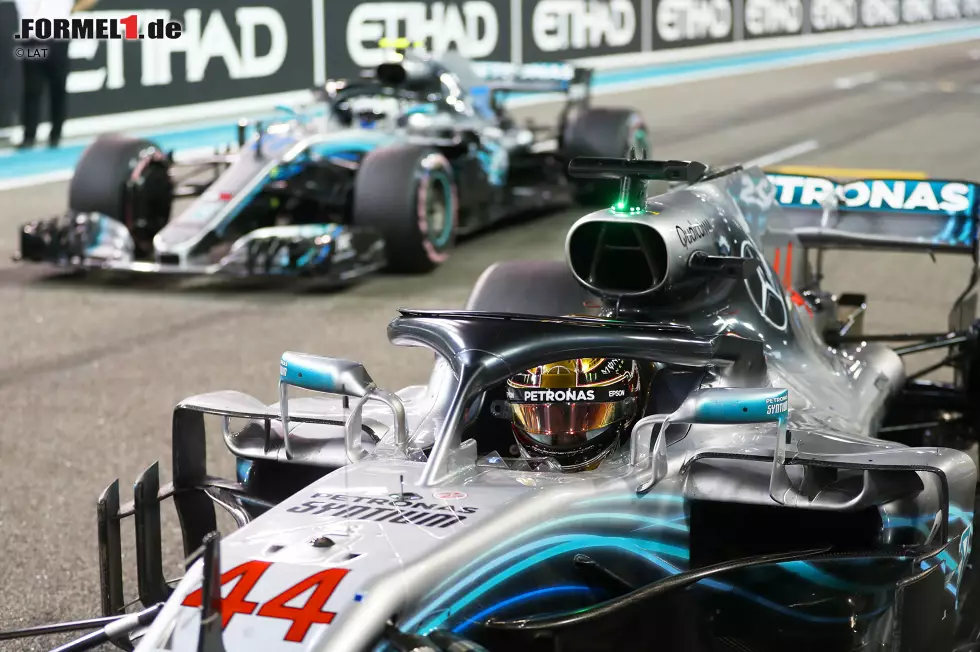 Foto zur News: Lewis Hamilton (Mercedes) und Valtteri Bottas (Mercedes)