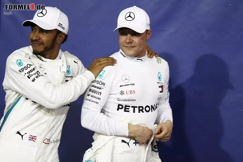 Foto zur News: Lewis Hamilton (Mercedes) und Valtteri Bottas (Mercedes)