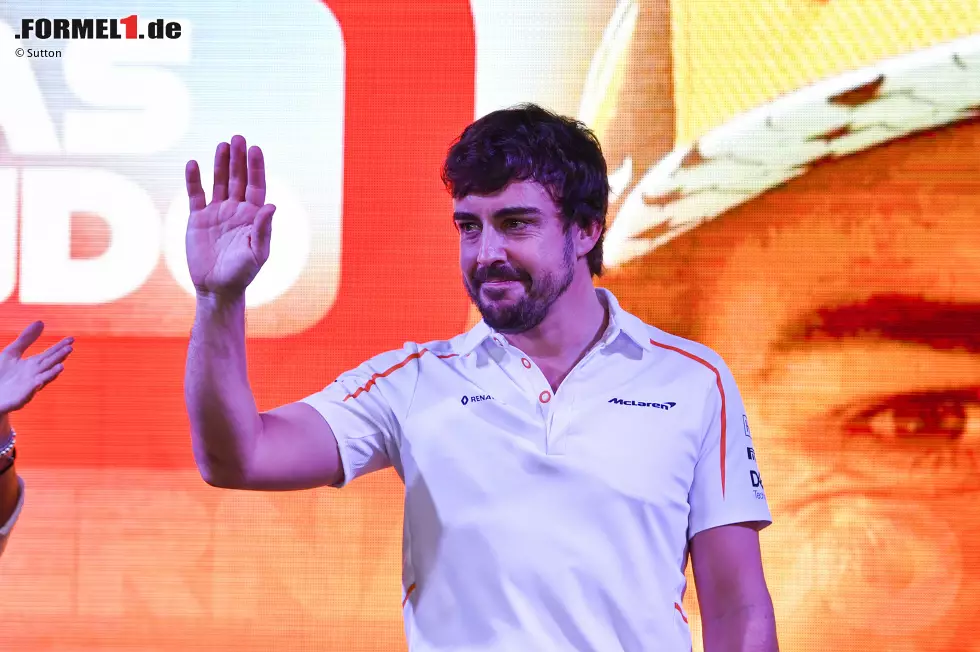 Foto zur News: Fernando Alonso (McLaren)