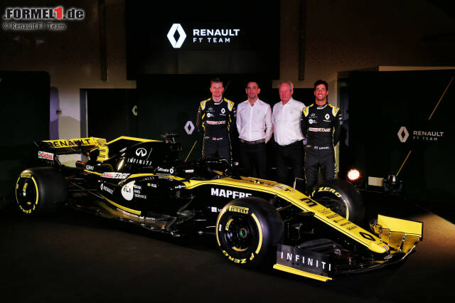 Foto zur News: Abiteboul, Sportchef Stoll und die beiden Hoffnungsträger Hülkenberg und Ricciardo. Jetzt durch die Bilder des neuen Renault-Boliden klicken!