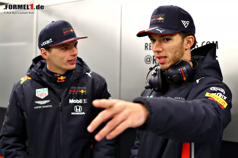 Foto zur News: Pierre Gasly und Max Verstappen