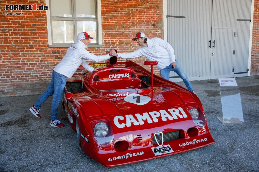 Foto zur News: Kimi Räikkönen und Antonio Giovinazzi (Alfa Romeo)