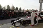 Foto zur News: Kimi Räikkönen (Alfa Romeo) und Antonio Giovinazzi (Alfa Romeo)