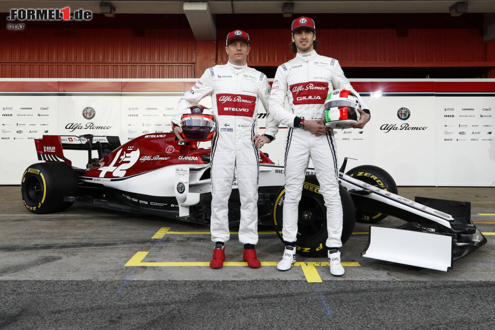 Foto zur News: Kimi R?ikk?nen (Alfa Romeo) und Antonio Giovinazzi (Alfa Romeo)
