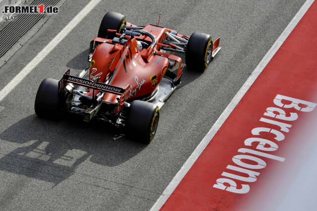 Foto zur News: Sebastian Vettel neuer Dienstwagen SF90 kommt mit mattem Lack daher. Für Ferrari innovativ, aber in der Formel 1 längst kein Novum, wie einige Archivbilder zeigen ...