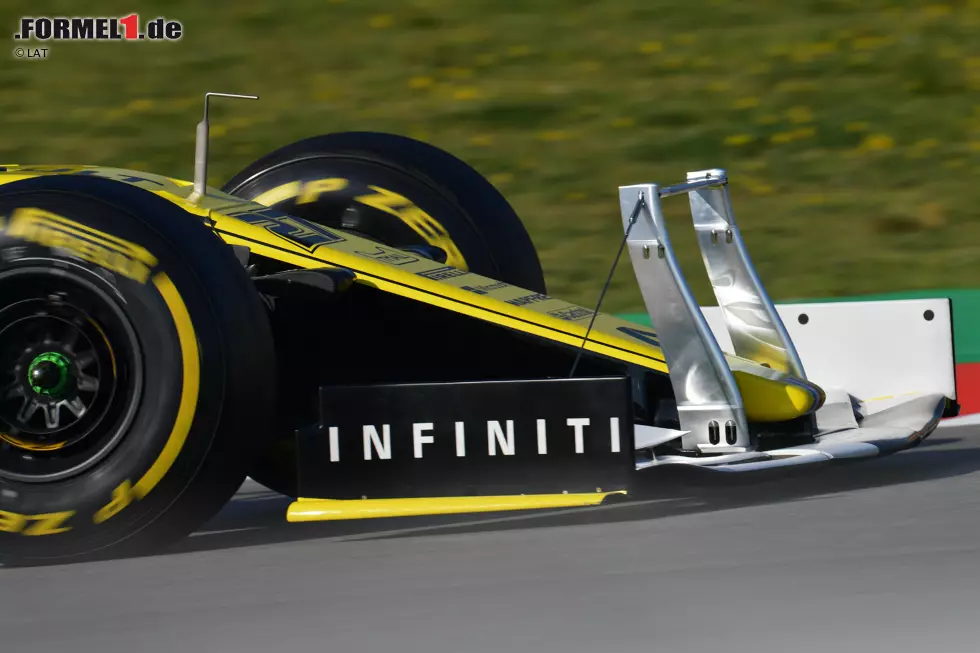 Foto zur News: Der Renault R.S.19 mit den auf den Frontflügel aufmontierten Sensoren zur Messung der Steifigkeit