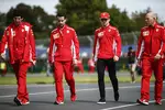 Foto zur News: Charles Leclerc (Ferrari) und Jock Clear