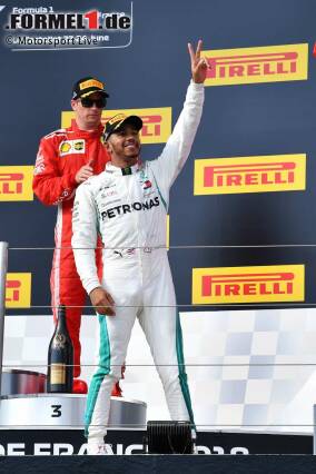 Foto zur News: Sieger und Drittplatzierter 2018: Lewis Hamilton und Kimi Räikkönen
