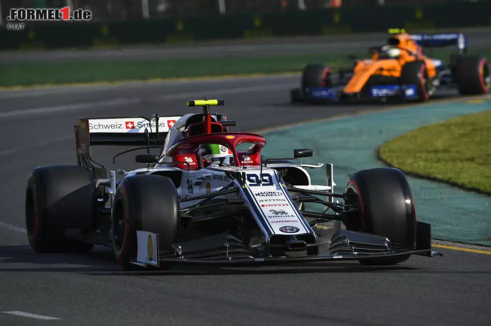 Foto zur News: Antonio Giovinazzi (Alfa Romeo) und Lando Norris (McLaren)