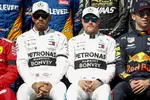 Foto zur News: Lewis Hamilton (Mercedes) und Valtteri Bottas (Mercedes)