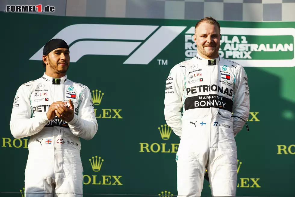 Foto zur News: Valtteri Bottas stellte in Melbourne Hamilton in den Schatten - und holte sich damit als einziger Fahrer Bestnote 1. Wie wir als Redaktion sonst benotet haben? Jetzt durchklicken!