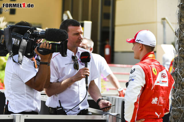Foto zur News: Auch die Kollegen von F1 TV sind an Schumacher interessiert.
