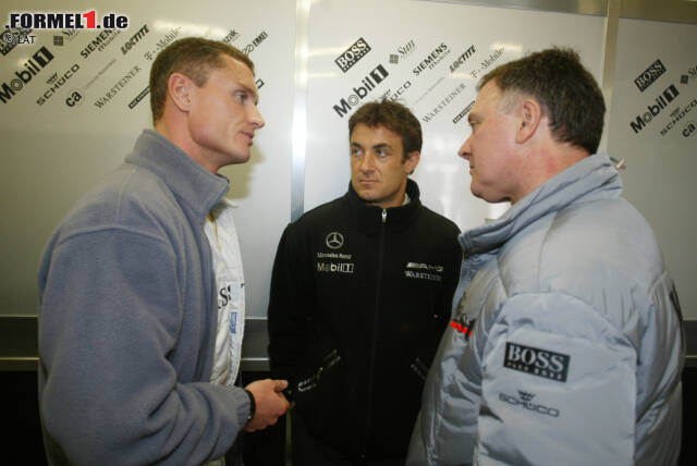 Foto zur News: 2002: Jean Alesi hat nach seinem Karriereende für McLaren ins Lenkrad gegriffen und fuhr im Jahr 2002 mehrere Tests im MP4-16B. Er wurde allerdings nie offizieller Testpilot der Briten.
