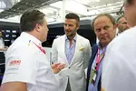 Foto zur News: Zak Brown mit David Beckham