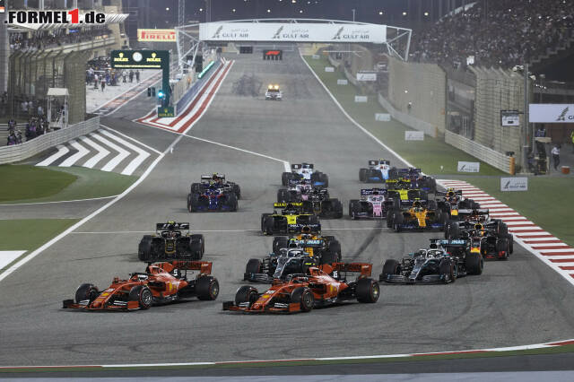 Foto zur News: Zum Durchklicken: Am Start hatte Sebastian Vettel noch das bessere Ende für sich, ...