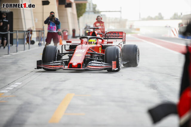 Foto zur News: Gänsehaut: Ein Schumacher in einem Ferrari kämpft um Bestzeit in der Formel 1. Die besten Fotos von Micks erstem Testtag jetzt zum Durchklicken!